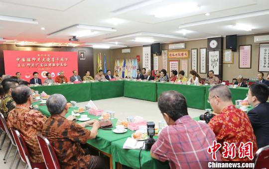 图为双方座谈会现场。　林永传 摄