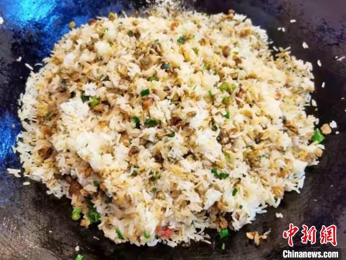 米蚬肉焗饭 李晓春 摄