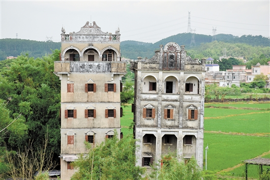 居安楼和安庐。