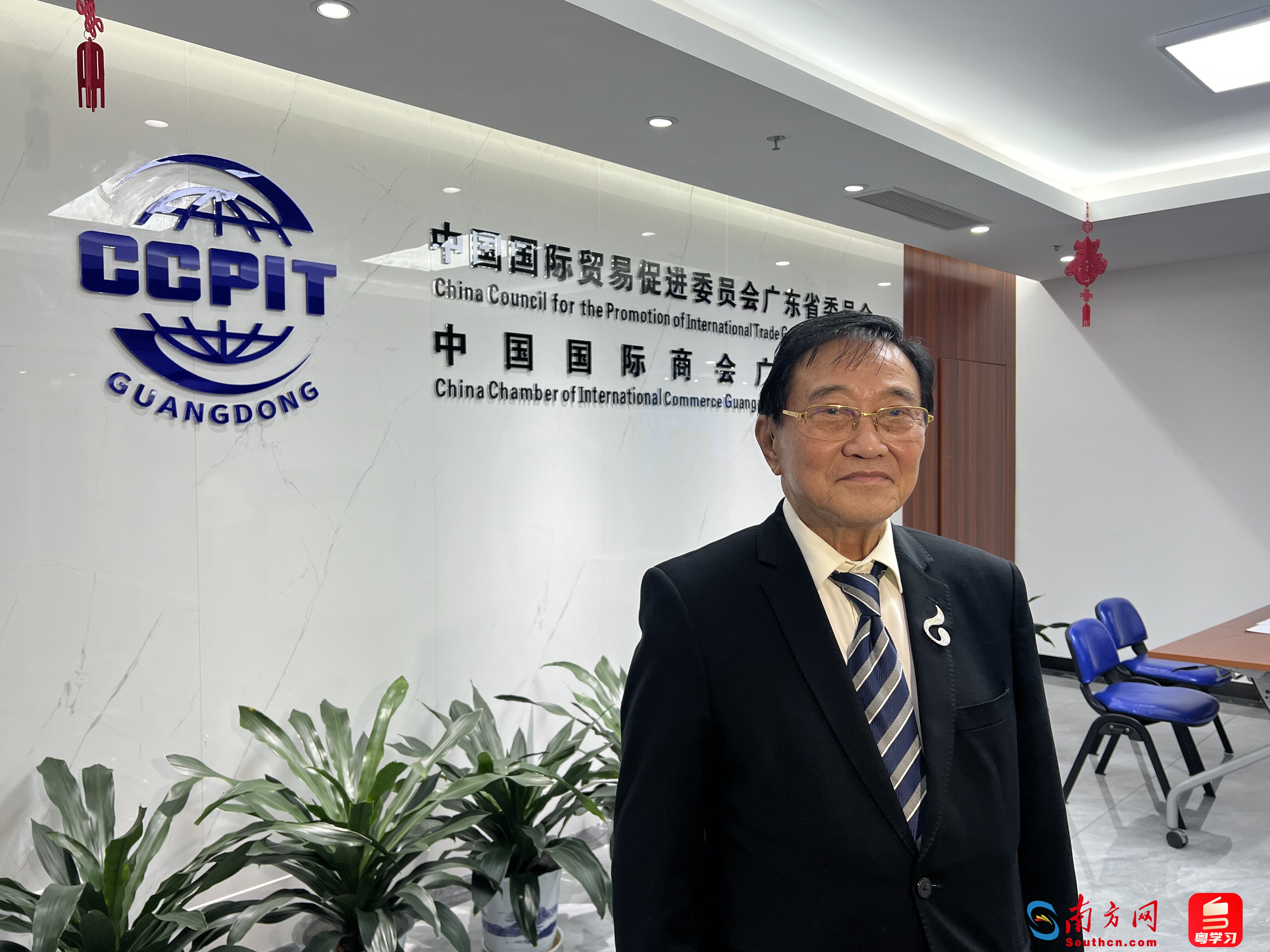 印尼中华总商会副总主席、首届印尼财团“新生代”考察团领队江淼成