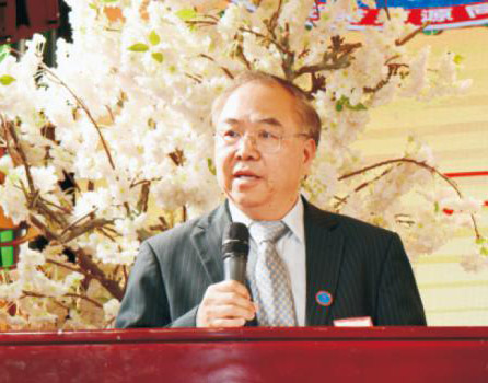 郑国祥.jpg