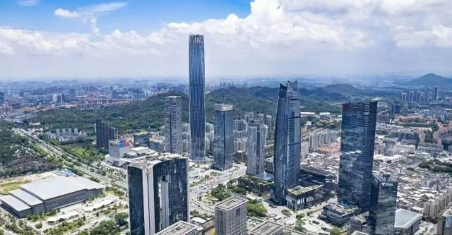 俯瞰东莞市中心