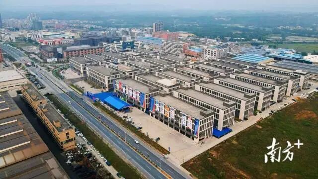 江门恩平产业园区大槐片区,智能装备制造企业集聚发展。杨兴乐 摄